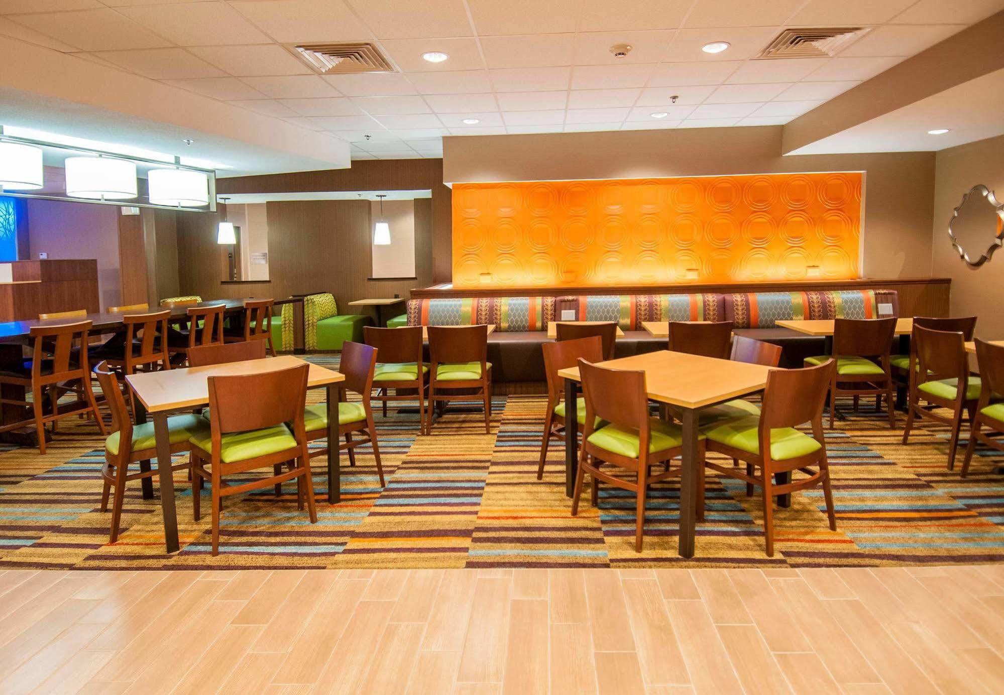 Fairfield Inn & Suites By Marriott San Antonio Brooks City Base Exterior photo